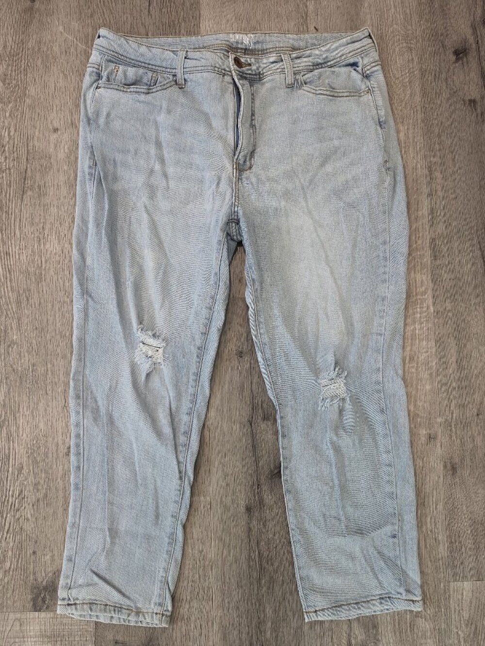 Light Wash Distressed Womens Plus-Size 16W Jeans By Terra & Sky